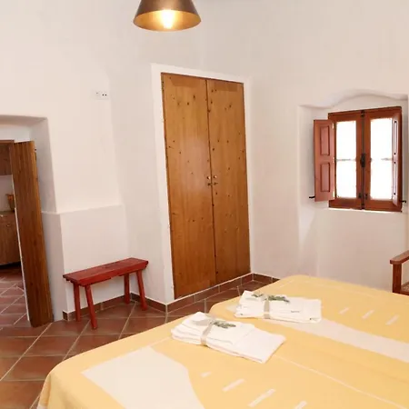 Charming House In With Shared Pool Holiday home