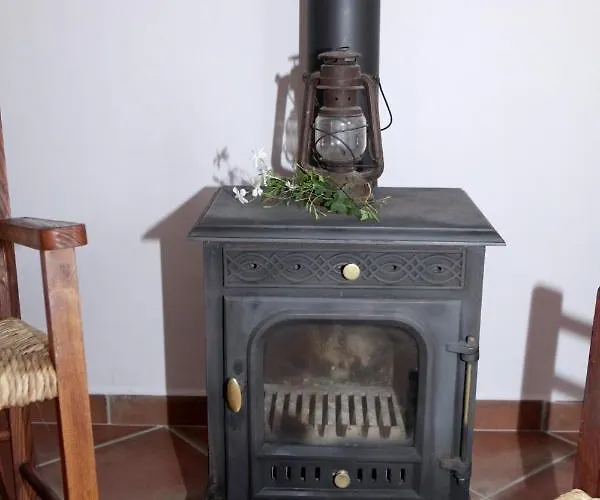 Charming House In With Shared Pool Castro Marim