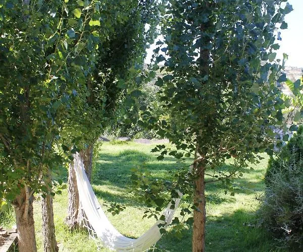 別荘 Charming House In With Shared Pool *