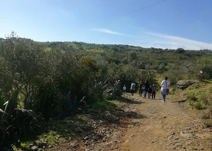 別荘 Charming House In With Shared Pool *