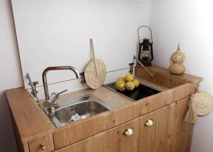 Charming House In With Shared Pool * カストロ・マリン