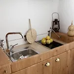 Charming House In With Shared Pool * 马林堡